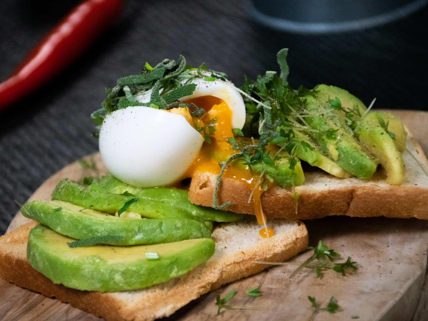 Toast with avocado slices - Salud Foodgroup Europe